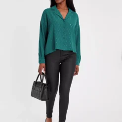 Front Page -Default Template 2 tuc142845261 Teal R Z002A 1